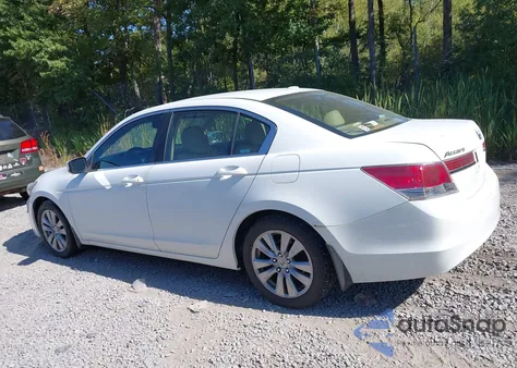 2011 Honda Accord 2.4 Ex-L z USA, uszkodzony, nr VIN 1HGCP2F80BA144406